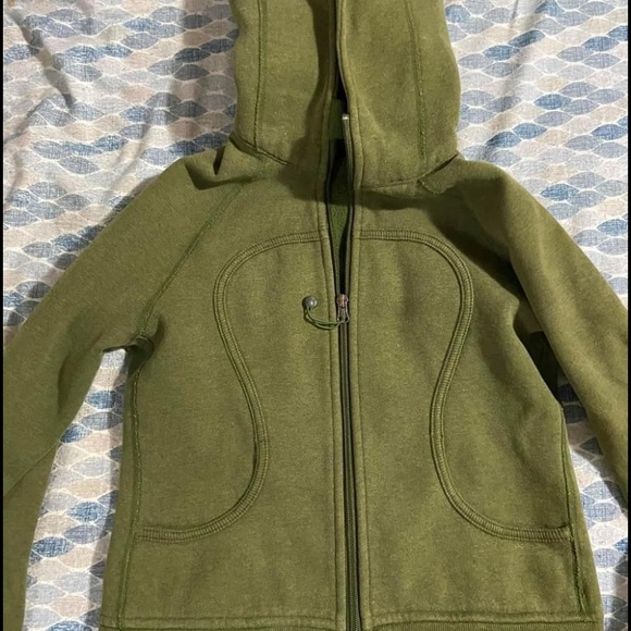 Lululemon Scuba Hoodie - Picture 3 of 3